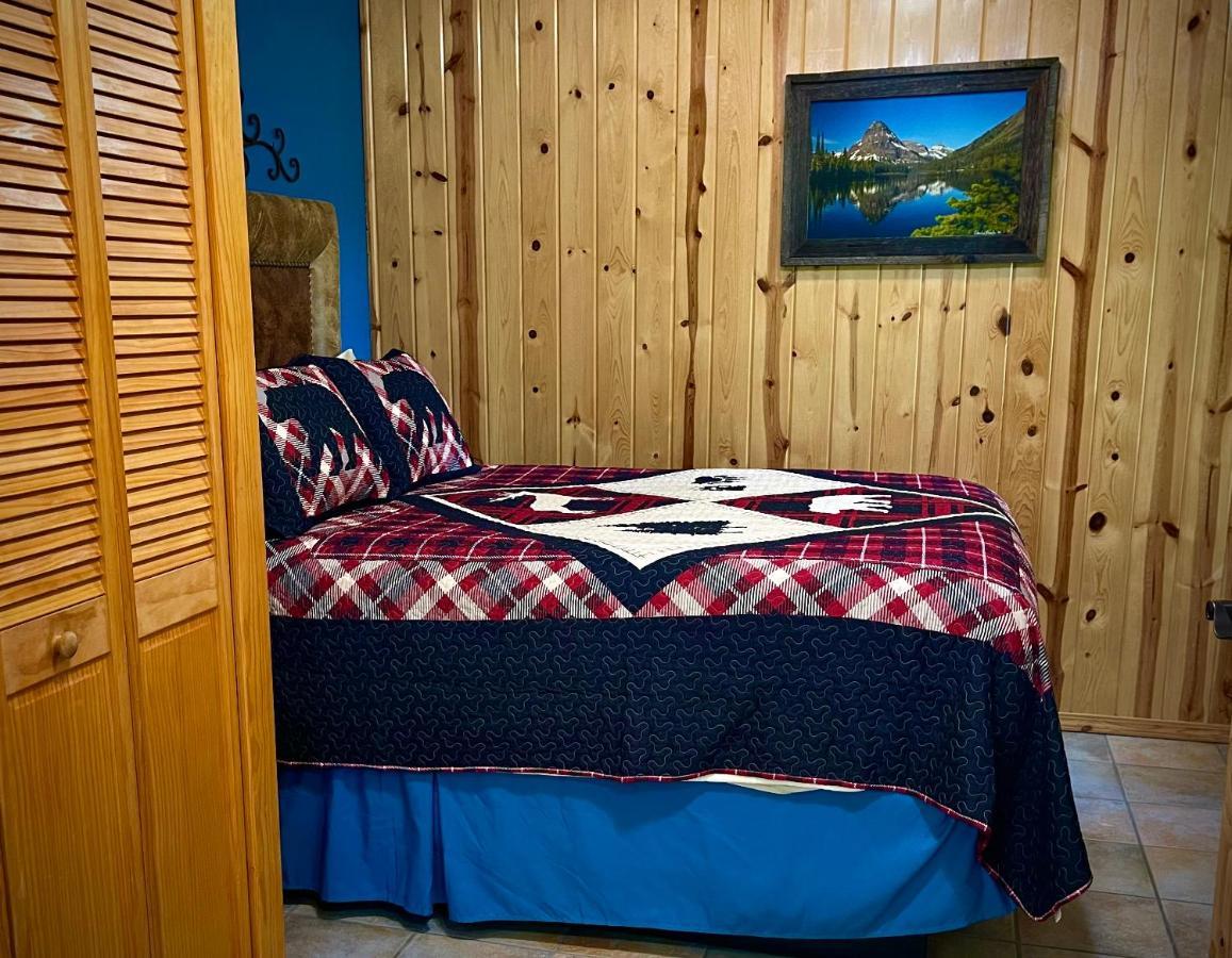 Moss Mountain Inn コロンビア・フォールズ エクステリア 写真