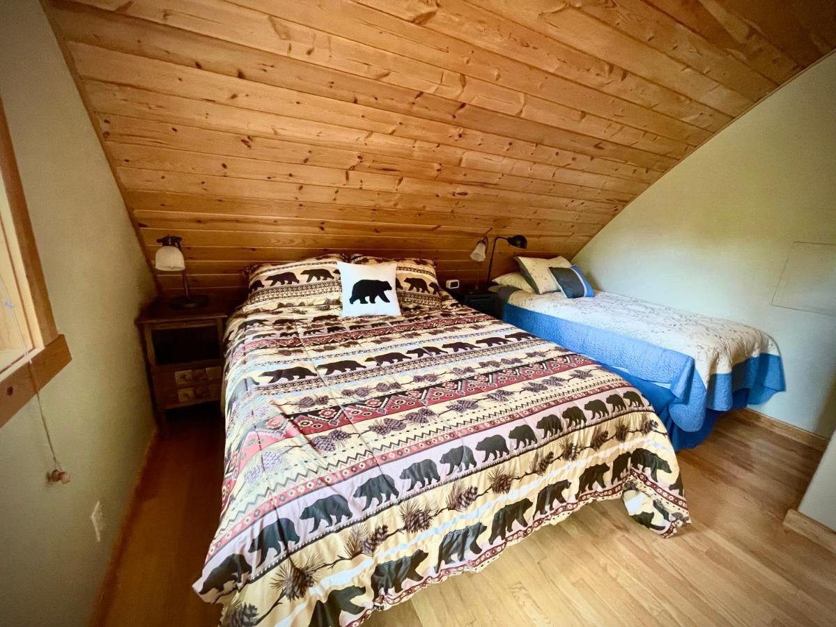 Moss Mountain Inn コロンビア・フォールズ エクステリア 写真