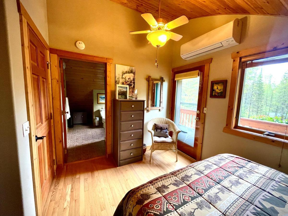 Moss Mountain Inn コロンビア・フォールズ エクステリア 写真