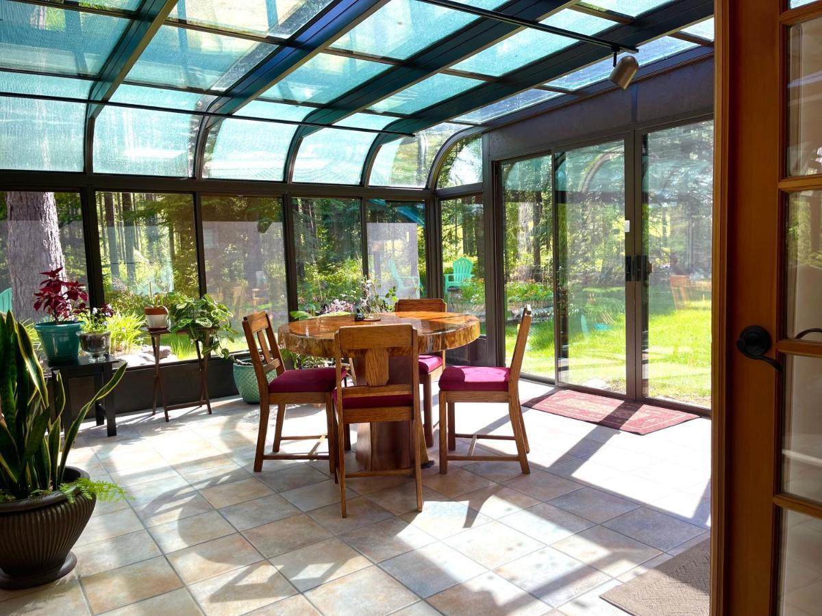 Moss Mountain Inn コロンビア・フォールズ エクステリア 写真